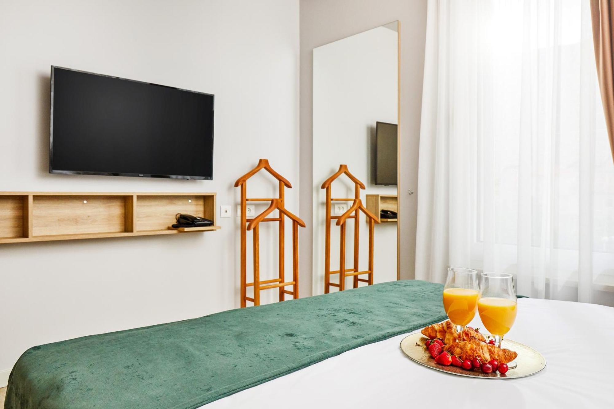 แมซอง ดับเบิลยู Apartment โกตอร์ ภายนอก รูปภาพ